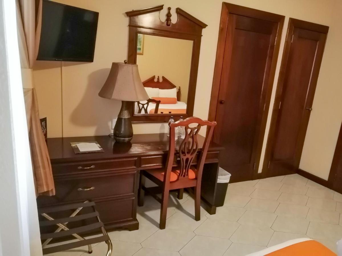 Hotel Royal Palace Guatemala City Exteriör bild